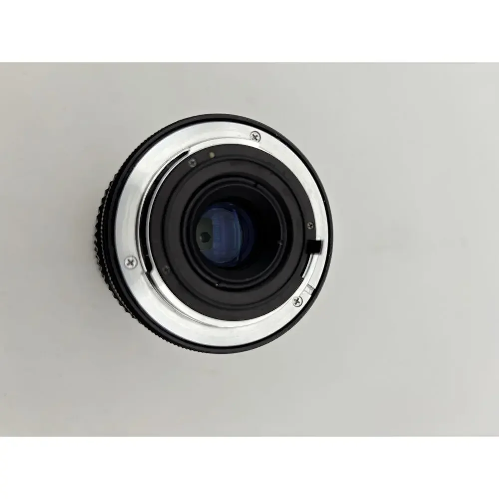 Seikanon # 8304045 80-200mm Telephoto Len. Very Good Condition. Manual Focus.